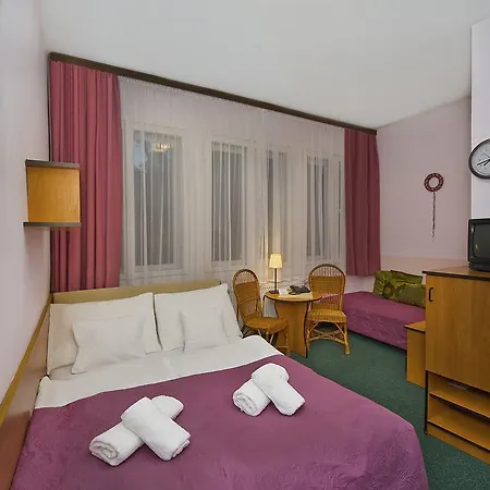 ベッド・アンド・ブレックファスト Helunia ユラタ