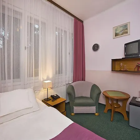 Helunia Bed & Breakfast *
