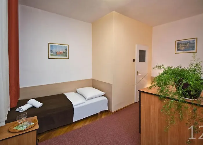 Helunia Bed & Breakfast *